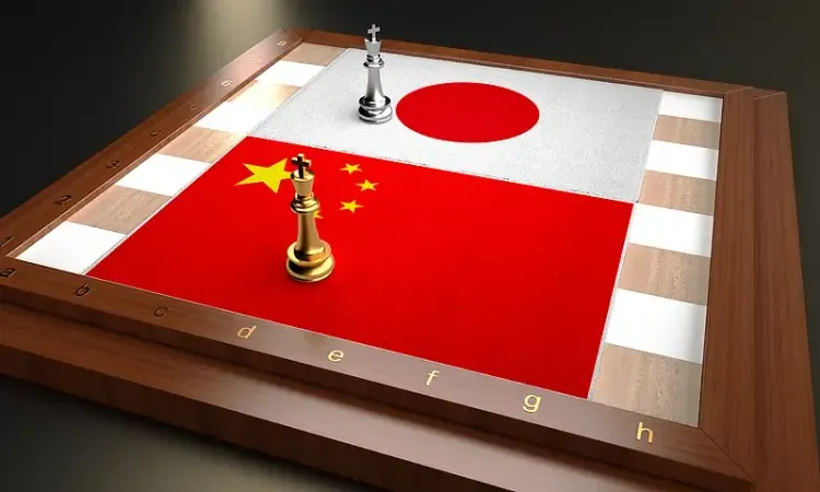 क्या चीन ने जापान को सैन्यवाद की ओर लौटने से रोकने के लिए अंतर्राष्ट्रीय समुदाय से आग्रह किया?