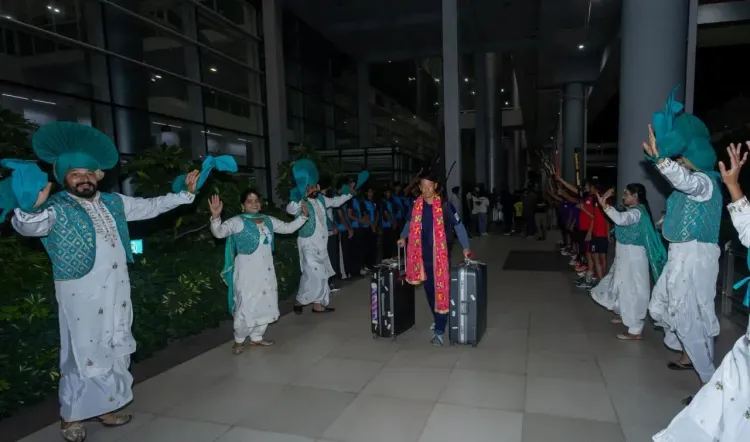 एशियन चैंपियंस ट्रॉफी 2026: जापान की 18 सदस्यीय हॉकी टीम मोहाली पहुंची, भांगड़े से हुआ भव्य स्वागत
