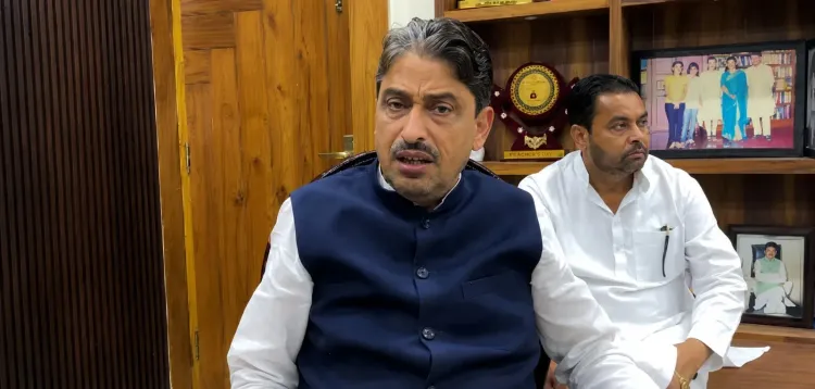 जौहर यूनिवर्सिटी की 38 इमारतों पर बुलडोजर कार्रवाई: कांग्रेस ने छात्रों का भविष्य गिनाया, भाजपा बोली- अवैध निर्माण नहीं बचेगा