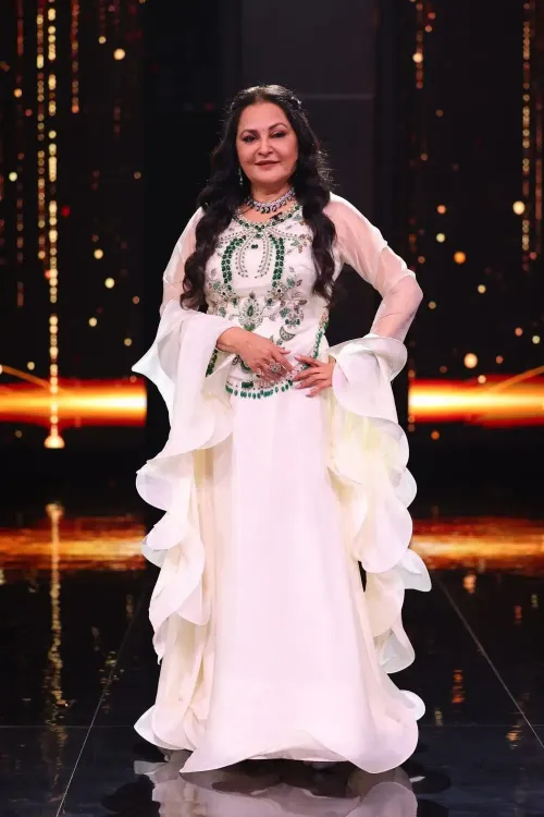 Did Jaya Prada 'grill' Vishal Dadlani for having Alia Bhatt dance to her classic song 'Dafliwaale' in 'Student of the Year'?