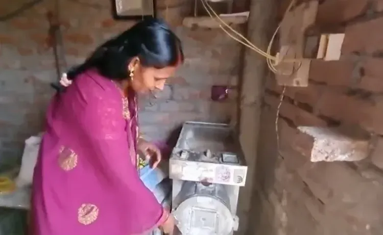 जीविका और पीएमएफएमई योजना से ललिता देवी बनीं 'लखपति दीदी', ₹2 लाख की मदद से खड़ा किया अचार-पापड़ का कारोबार