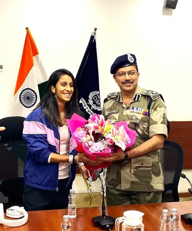 How Was Jemimah Rodrigues Honoured by CISF Personnel at ASG Mumbai Airport?