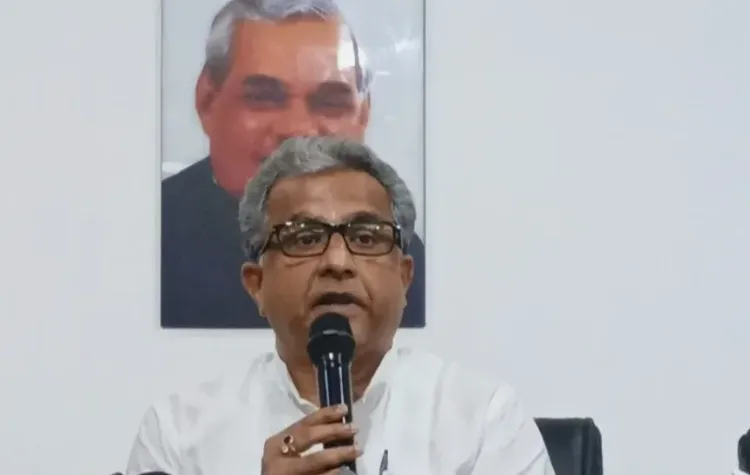 झारखंड छात्र आंदोलन पर नीतीश मिश्रा का विपक्ष पर तीखा हमला: दिल्ली और झारखंड में अलग रवैया क्यों?