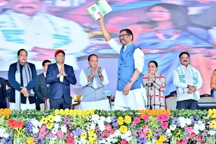 How Did the Jharkhand Government Under Hemant Soren Celebrate a Year in Office?