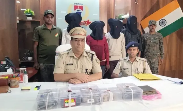चतरा पुलिस का एंटी-ड्रग अभियान: 2.5 किलो अफीम, ₹4 लाख नकद सहित 4 तस्कर गिरफ्तार