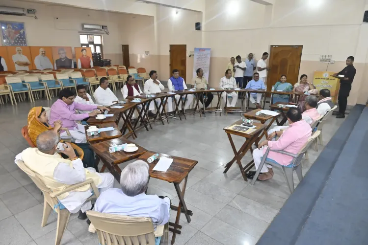 क्या झारखंड में भाजपा विधायक दल ने सरकार को विधानसभा में घेरने की रणनीति बनाई?