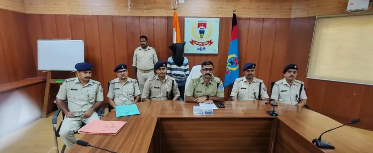 Jharkhand Police seize 231 kg poppy straw, opium in Khunti; wanted smuggler held