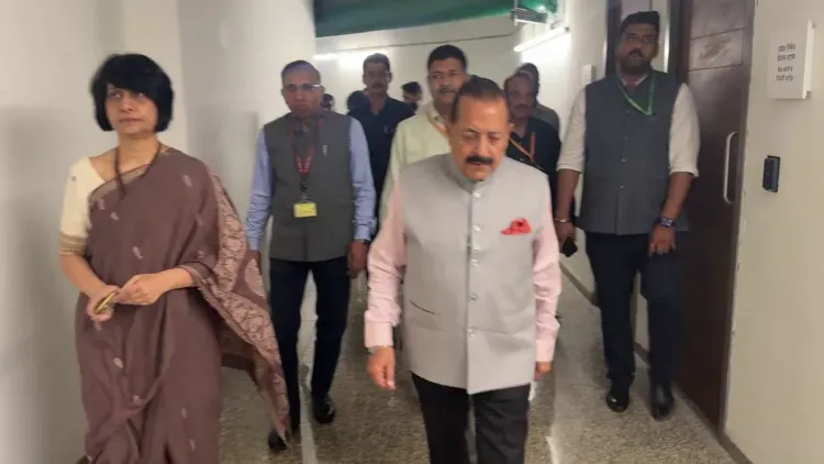 Jitendra Singh leads DoPT e-waste drive under Swachhata Campaign 6.0