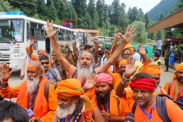 Amarnath Yatra 2026: First batch of 4,822 pilgrims reaches Baltal and Nunwan base camps