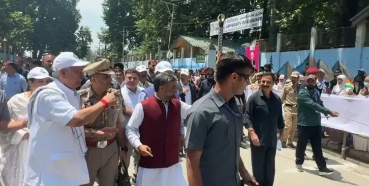 J&K L-G Manoj Sinha leads anti-drug march in Ganderbal, inaugurates Yatri Bhawan at Kheer Bhawani