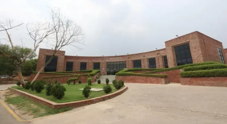 JNU sloganeering erupts at Umar Khalid book event on 10 August