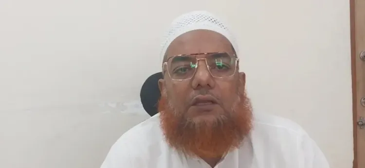 गाय को राष्ट्रीय पशु घोषित करे सरकार: नाखुदा मस्जिद के इमाम मौलाना शफीक कासमी का बड़ा बयान