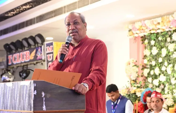 सनातन-समाजवाद वाले पोस्ट पर संजय निषाद का अखिलेश पर हमला — 'सत्ता गई तो सनातन याद आया'