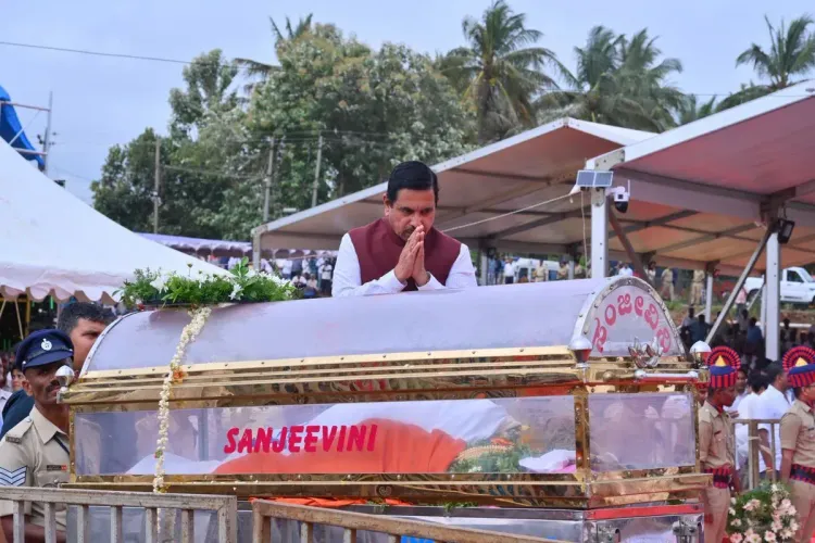 Joshi attends last rites of former PM Deve Gowda's wife
