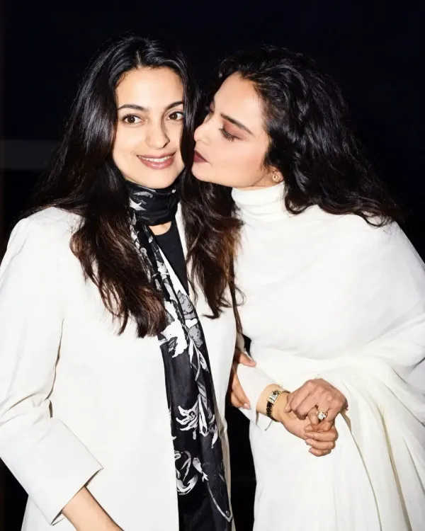Rekha turns 72: Juhi Chawla, Hema Malini, Shatrughan lead birthday wishes