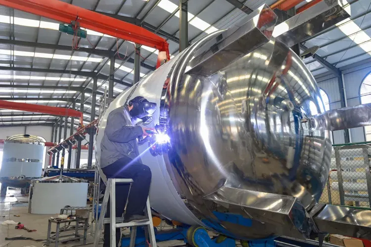 चीन का विनिर्माण PMI जुलाई में 49.2% पर, मांग और उत्पादन दोनों में गिरावट