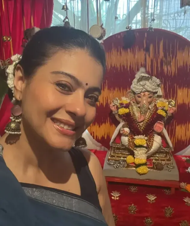 Kajol wears Nysa's gifted saree for Ganesh Chaturthi pandal darshan