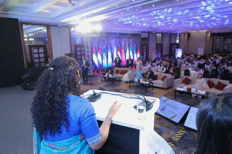 झारखंड की विधायक कल्पना सोरेन को ब्रिक्स वुमन समिट में मिला 'ट्रेलब्लेजर अवार्ड'