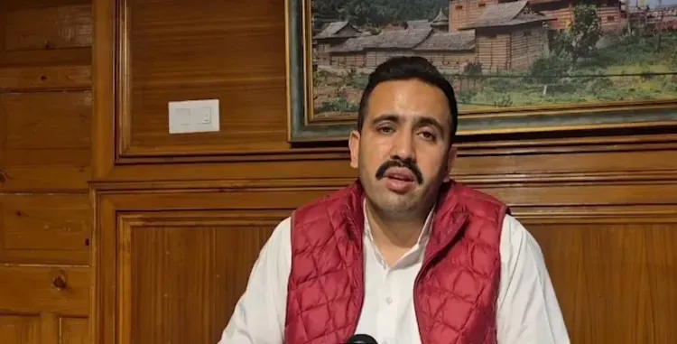 विक्रमादित्य सिंह का कंगना रनौत को जवाब: 'पहले जानकारी लें, फिर बयानबाजी करें' — विधवा-अनाथ सेस विवाद