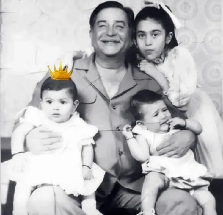 Kareena Kapoor shares rare throwback with Raj Kapoor, Karisma and Riddhima on his lap