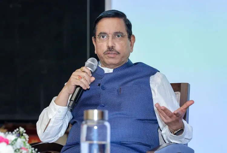कर्नाटक एसआईआर विवाद: प्रह्लाद जोशी, कुमारस्वामी समेत एनडीए नेताओं ने सीईओ को पत्र लिख जांच की मांग की