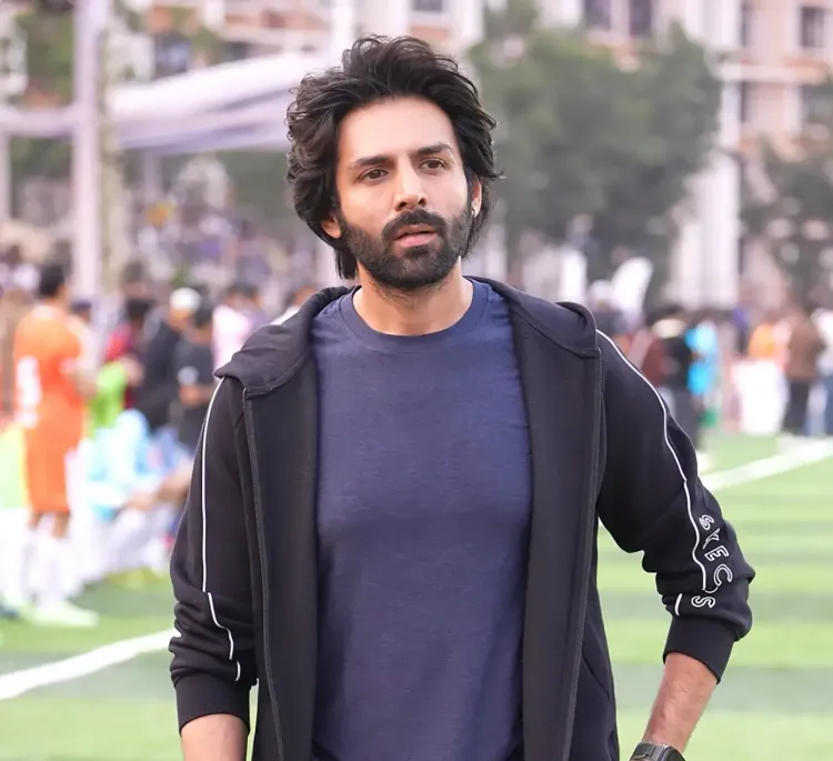Kartik Aaryan celebrates Ganesh Chaturthi in UK amid 'Captain India' shoot