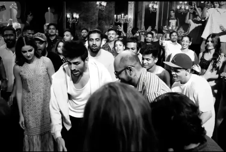 क्या कार्तिक आर्यन ने समीर विद्वांस को अपना 'डांसिंग पार्टनर' बताया?