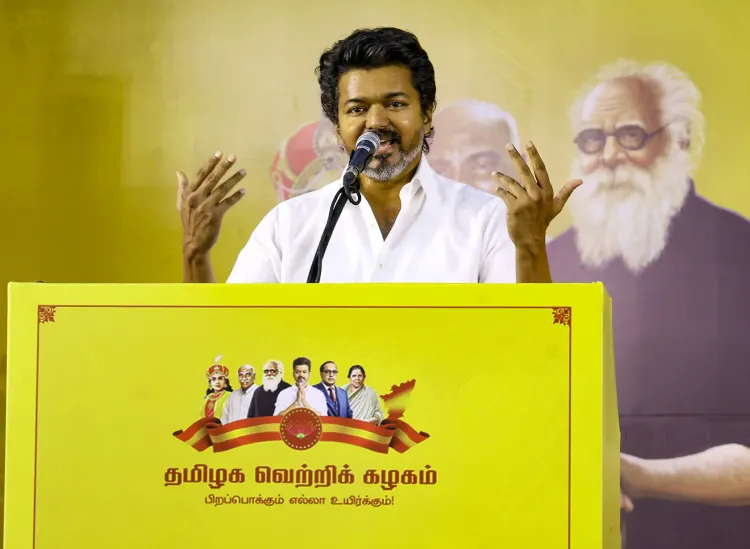 क्या सीबीआई ने <b>टीवीके</b> नेता <b>विजय</b> को 12 जनवरी को पेश होने के लिए समन भेजा?