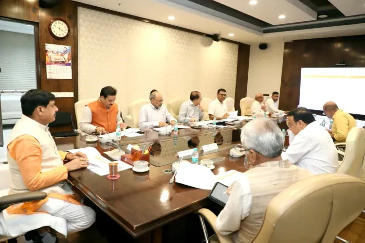 मध्य प्रदेश: CM मोहन यादव का निर्देश — कौशल विकास और पर्यटन विभाग मिलकर बनाएं युवा रोजगार की राह