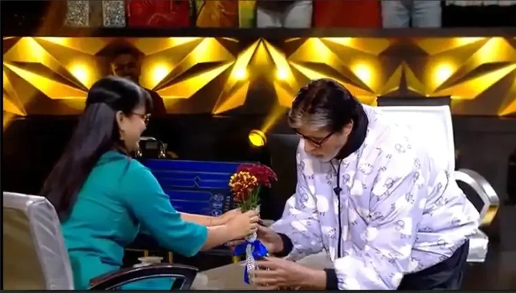 Did Amitabh Bachchan Make Contestant Sheetal Blush with Flowers?