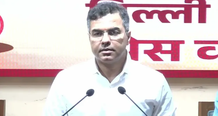 24वीं कैग रिपोर्ट में ₹3,500 करोड़ की अनियमितता, केजरीवाल सरकार पर जीएसटी चोरी में मिलीभगत का आरोप