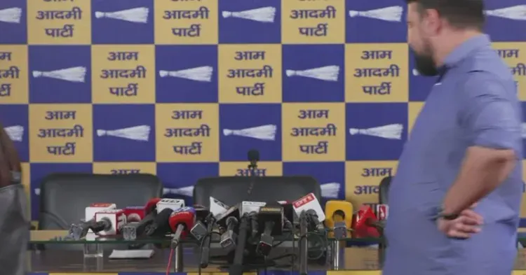 Kejriwal Questions E20 Fuel Safety for Pre-2023 Cars