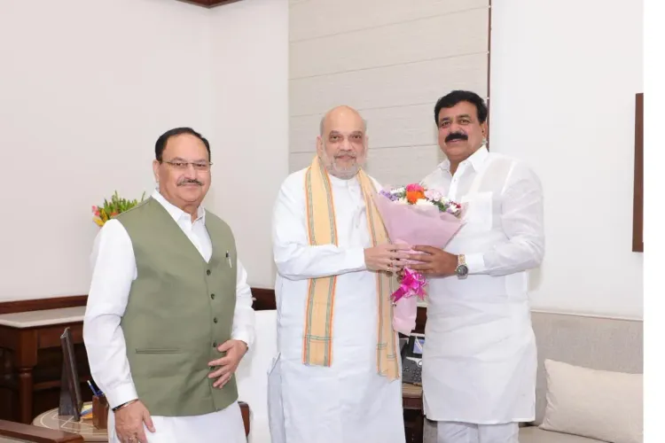 भभुआ रोड स्टेशन पर राजधानी एक्सप्रेस रुकवाने की माँग, जमा खान ने अमित शाह और जेपी नड्डा से की मुलाकात