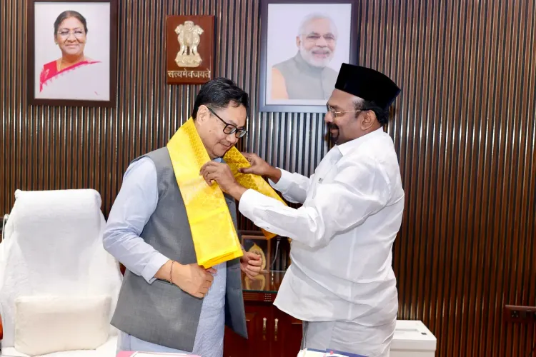किरेन रिजिजू से मिले तमिलनाडु के अल्पसंख्यक मंत्री, रुकी योजनाओं पर केंद्र से माँगा हस्तक्षेप