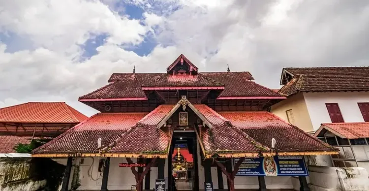 क्या आप जानते हैं केरल के उस मंदिर के बारे में, जहां शिव के 8 रूप प्रकट होते हैं?