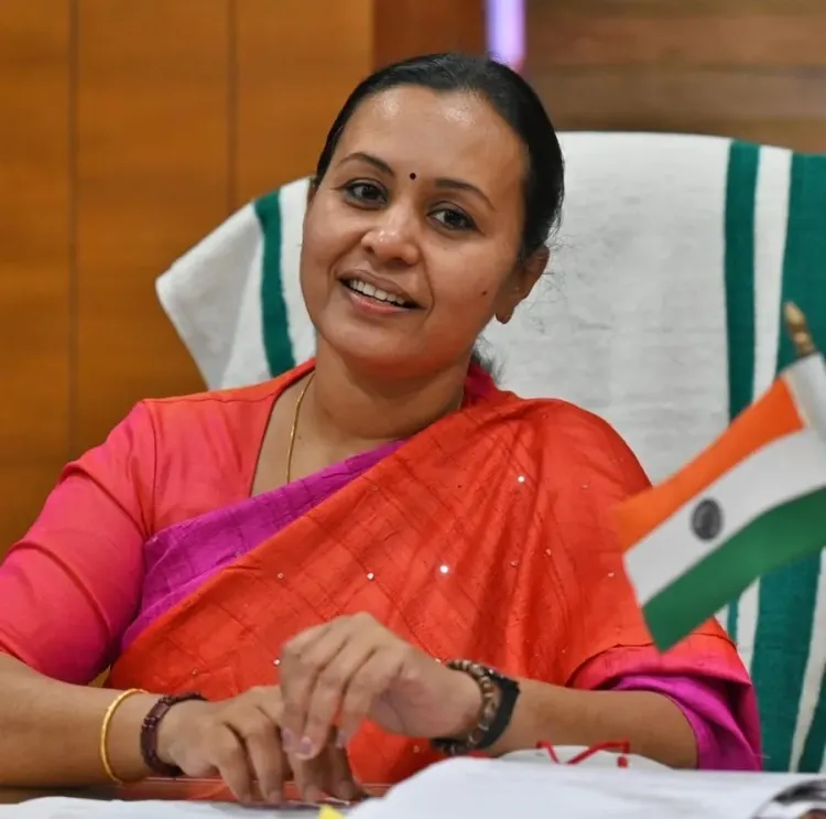 Is Kerala Health Minister Justifying Patient Treatment on the Floor?