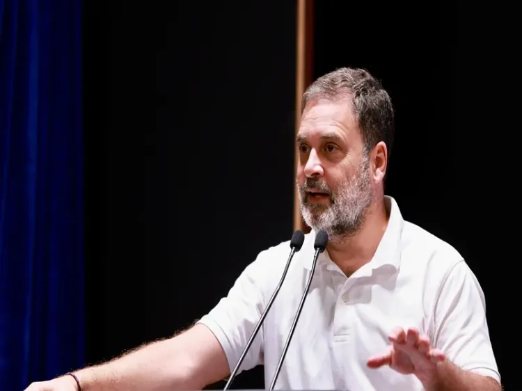 Rahul Gandhi Launches Roadshows in Pathanamthitta to Boost UDF Campaign