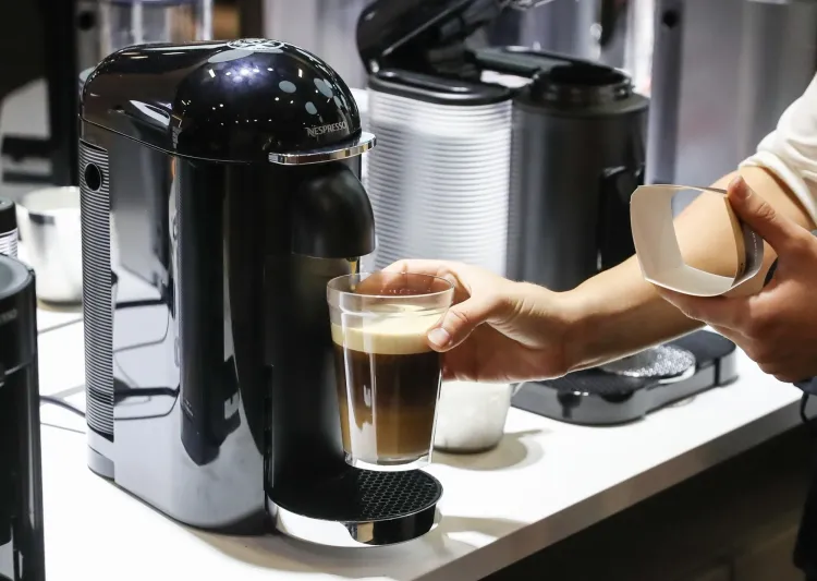 क्या खाली पेट कॉफी पीने से समस्याएं बढ़ सकती हैं?