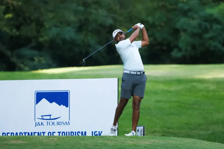 Khalin Joshi shoots 63 to lead J&K Open 2026 in Srinagar