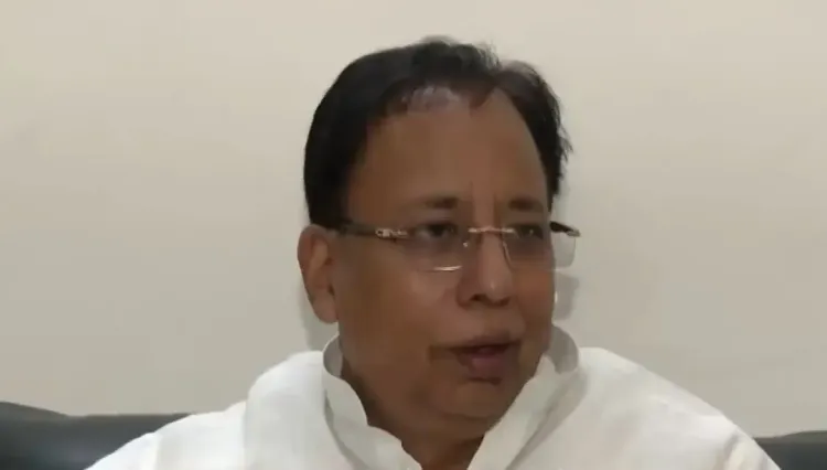 इंडिया ब्लॉक के 'जन महाभियोग' पर भाजपा का पलटवार: 'लोकतंत्र का मज़ाक, राजनीतिक नौटंकी'