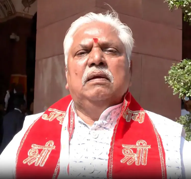 खड़गे की PM मोदी के पिता पर टिप्पणी से सियासी बवाल, NDA नेताओं ने कहा — देश का अपमान