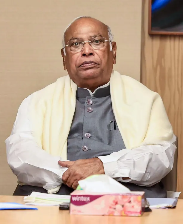 Kharge Calls for All-Party Meeting Following PM's Letter, Accuses Govt of Rushing Women's Reservation Bill