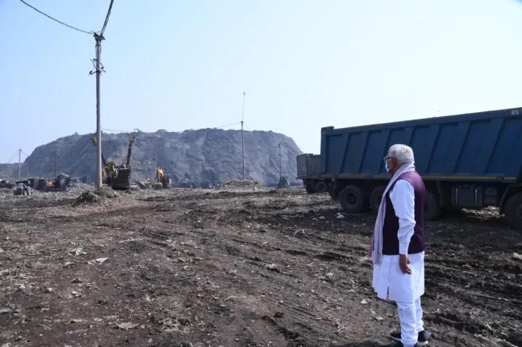 Khattar inspects Bhalswa landfill, reaffirms Oct 2026 closure