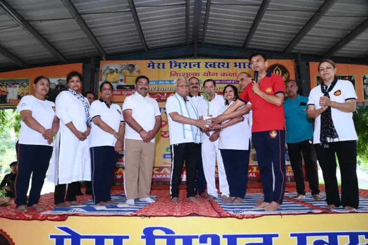 Khattar joins yoga practitioners in Karnal on IDY 2026