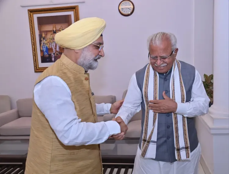 Khattar Meets Delhi LG Sandhu, Discusses City Development
