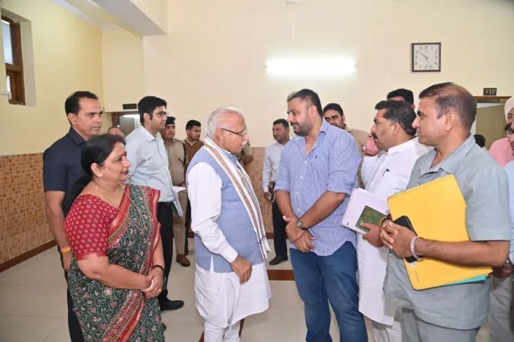 Khattar Meets Karnal Constituents at PWD Rest House