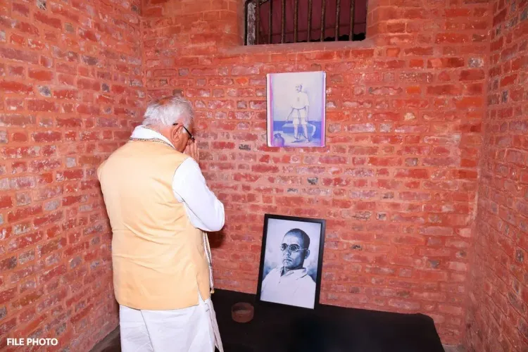 Khattar pays tribute to Veer Savarkar on birth anniversary