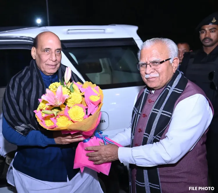 Khattar Wishes Rajnath Singh on His Birthday