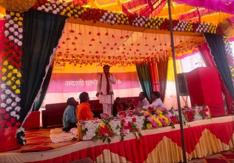 अदाणी ग्रामोत्सव मिर्जापुर: दाढ़ीराम गांव में लोकगीत, रंगोली और खेलों से जीवंत हुआ ग्रामीण उत्सव