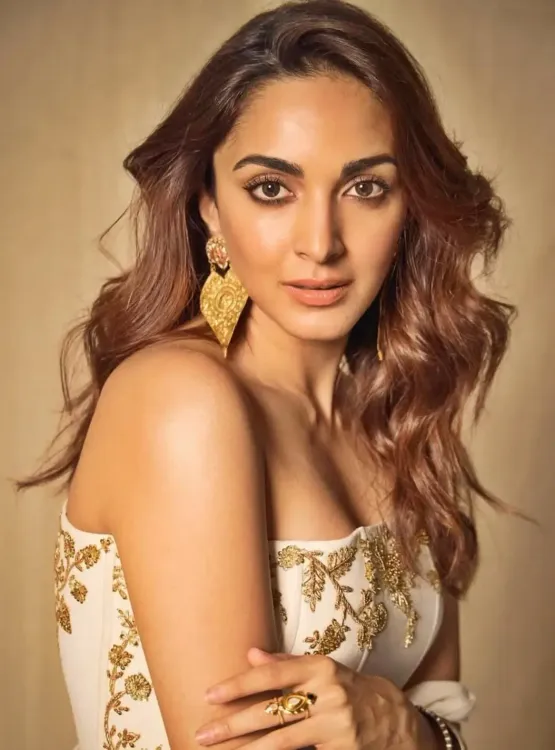 Kiara Advani Begins Bangalore Shoot for Yash's 'Toxic'
